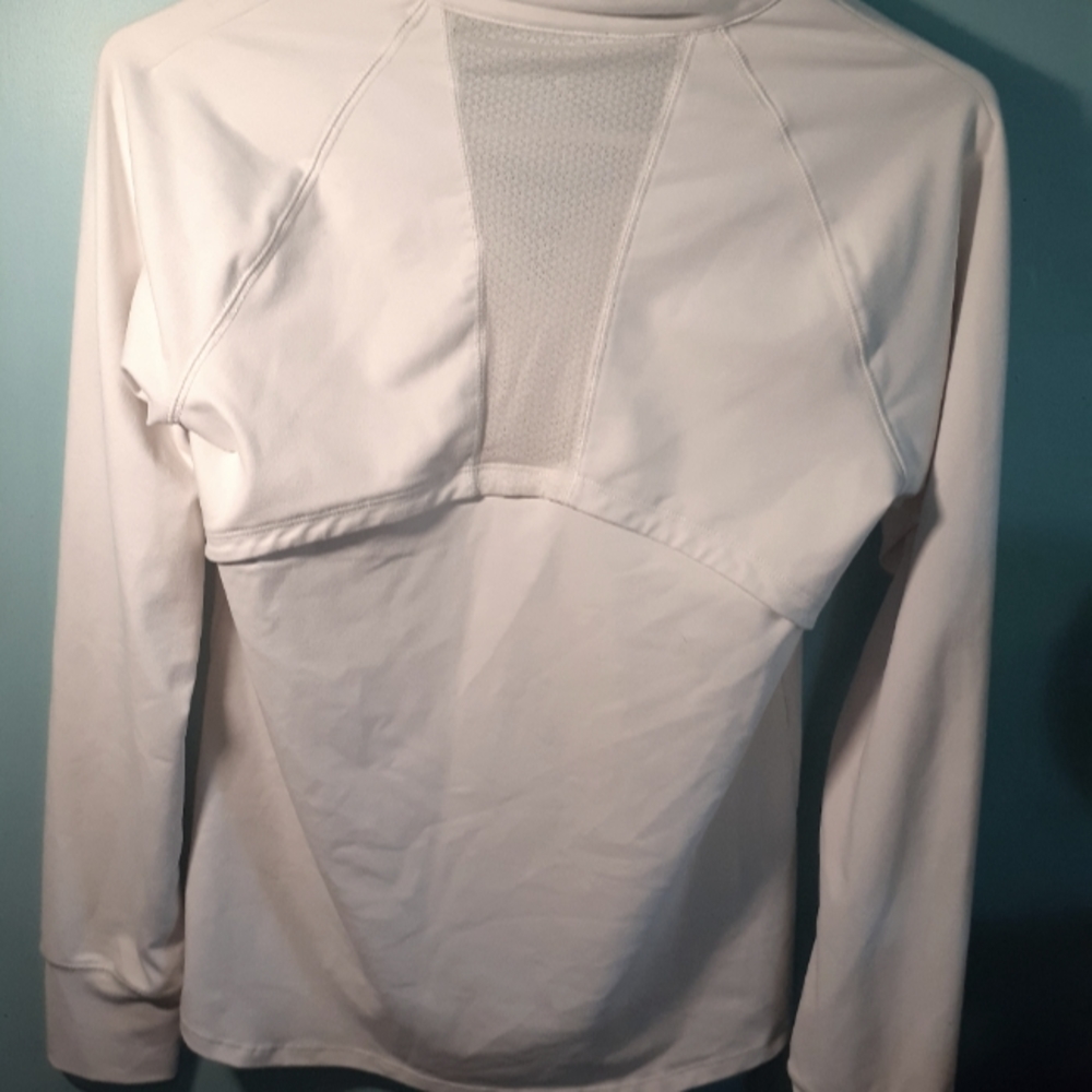 Athletic Top - Picture 3 of 4